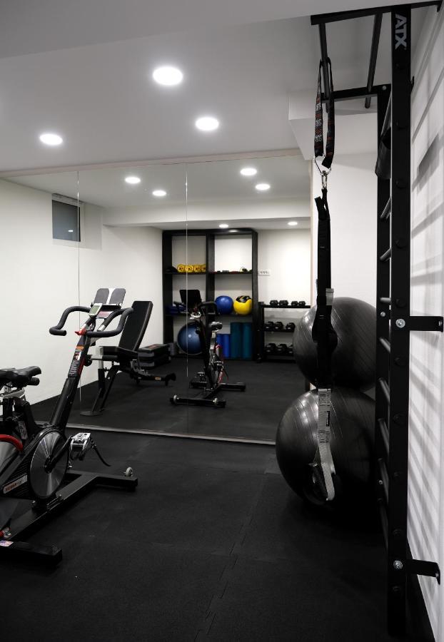 Apartments Emona Free Parking & Gym Любляна Екстер'єр фото